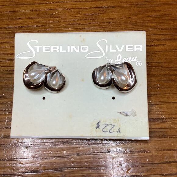 Beau Sterling Silver Vintage Earrings Deadstock Faux Pearls Tested - Picture 1 of 3